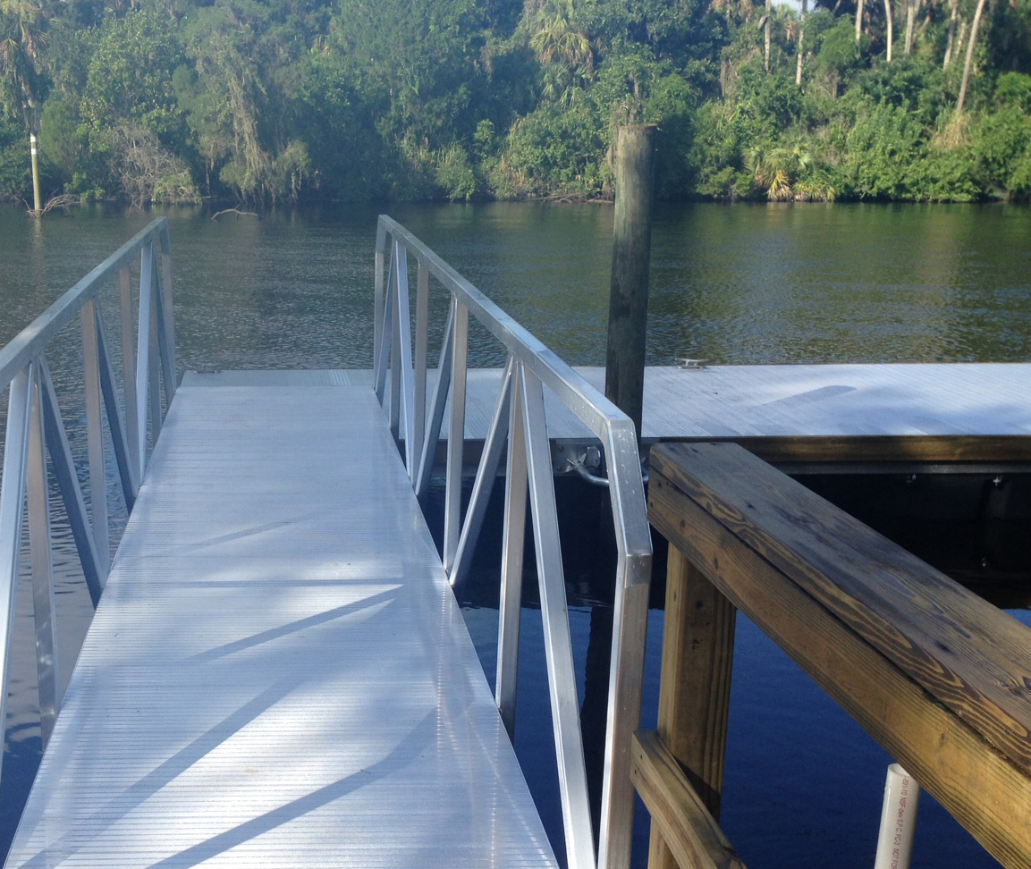 Gangway3.jpg