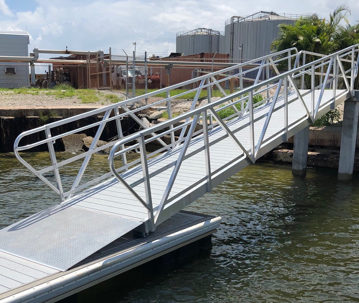 Gangway2.jpg