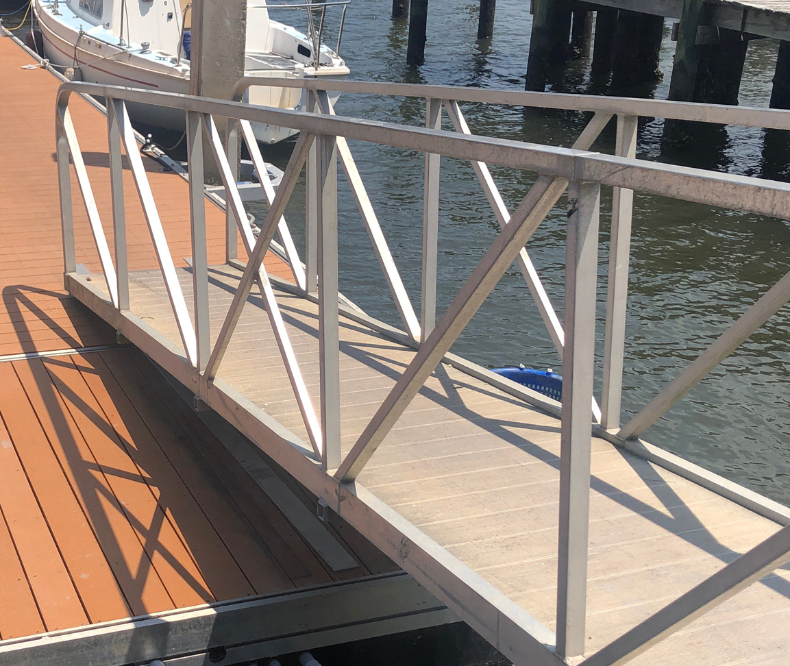 Gangway1.jpg